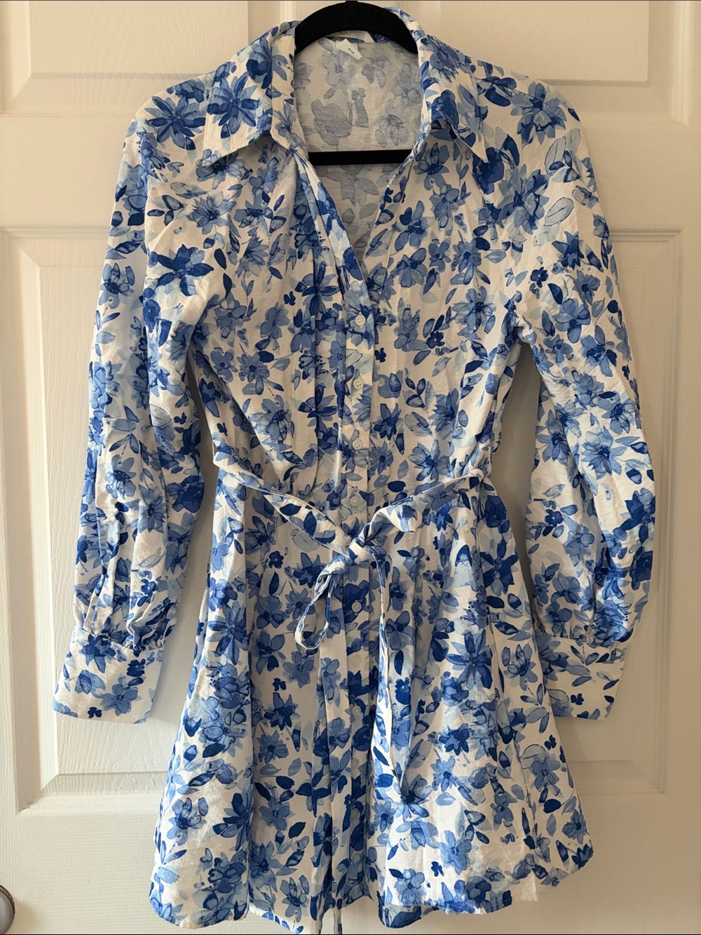 H&M Blue and White Floral Mini Shirt Dress